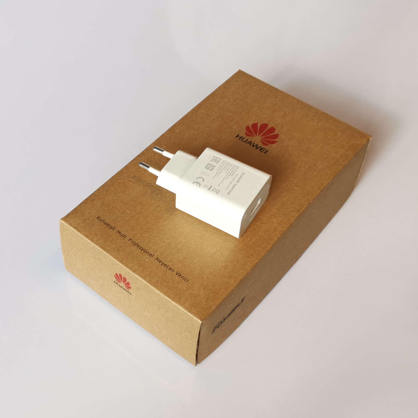 HUAWEI Super Şarj Aleti USB 2.0 (4,5A) Beyaz